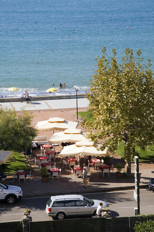 Hotel Vittoria Sapri Exterior photo